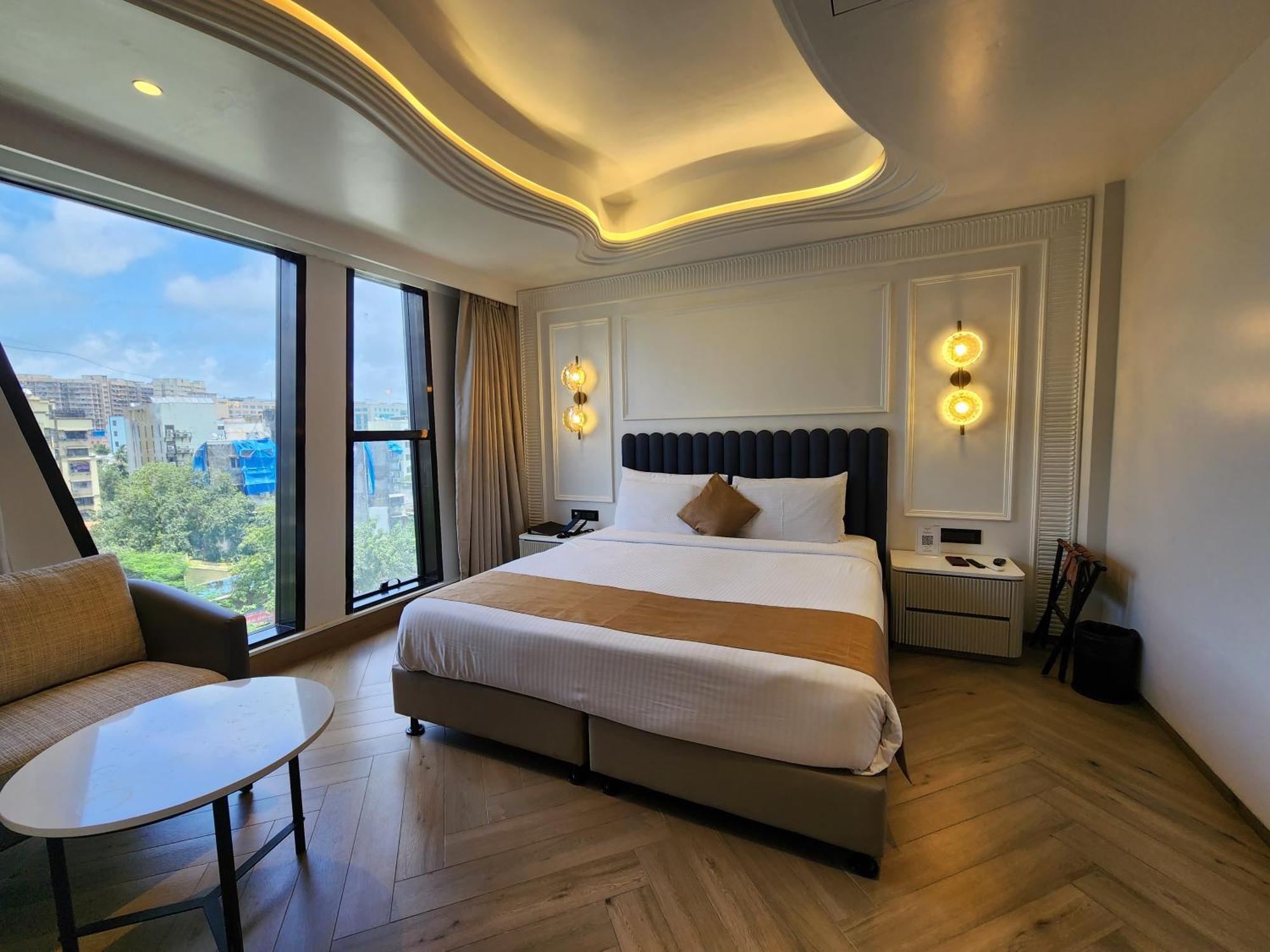 מומביי Dragonfly Hotel - The Art Hotel מראה חיצוני תמונה