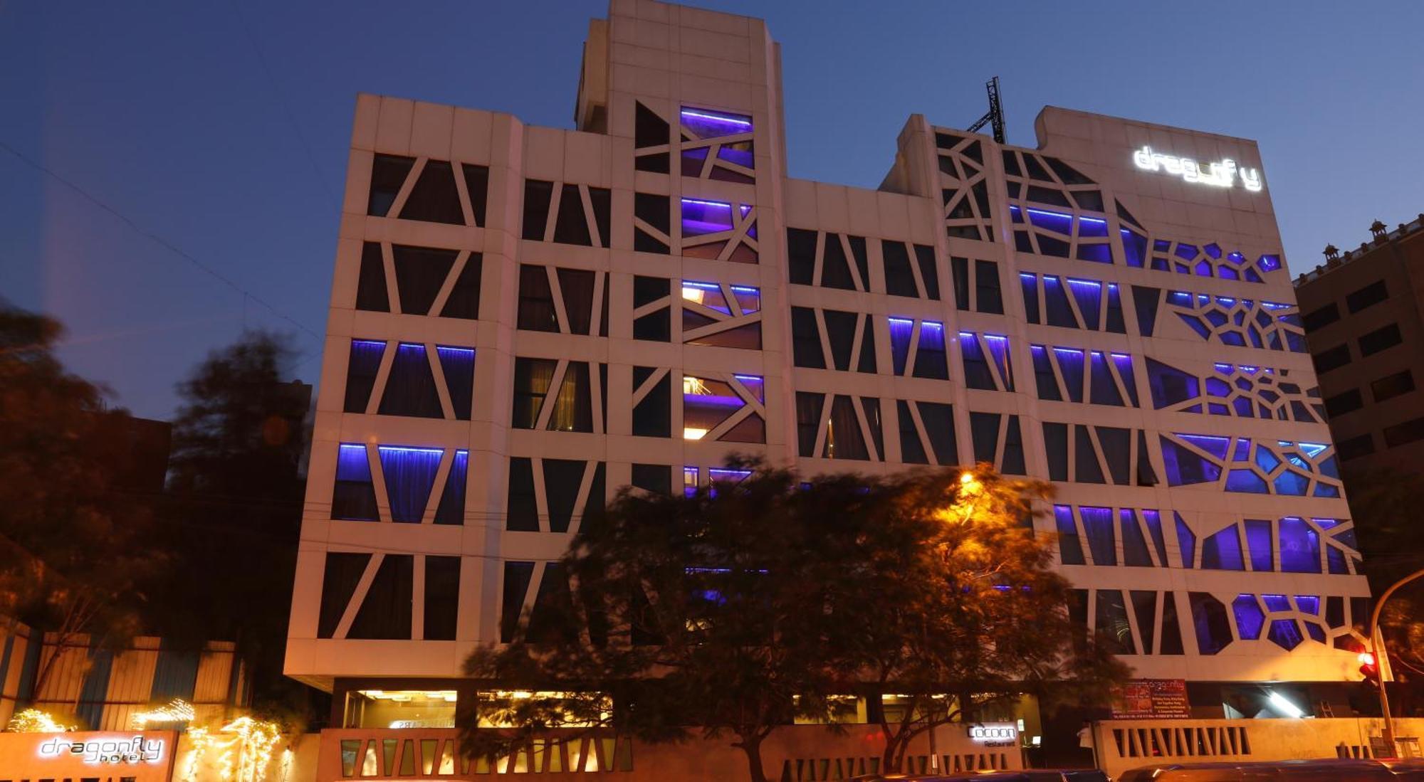 מומביי Dragonfly Hotel - The Art Hotel מראה חיצוני תמונה
