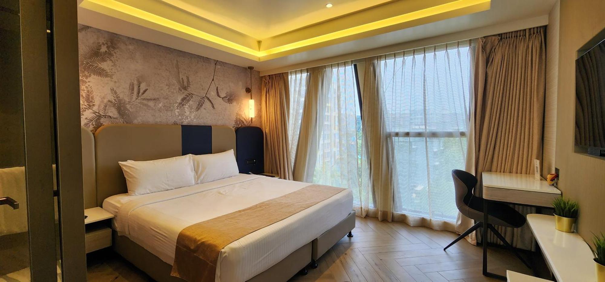מומביי Dragonfly Hotel - The Art Hotel מראה חיצוני תמונה