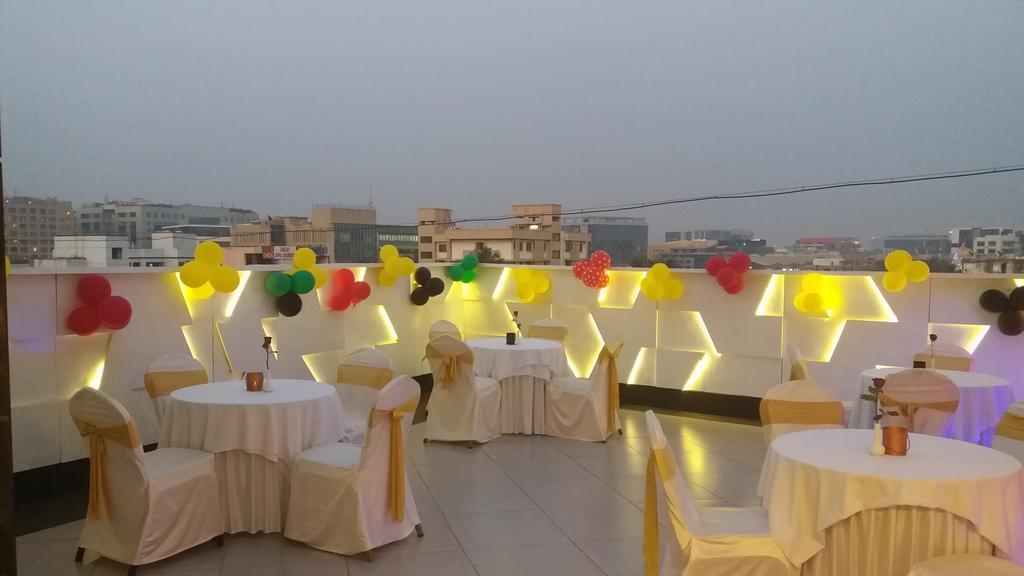 מומביי Dragonfly Hotel - The Art Hotel מראה חיצוני תמונה