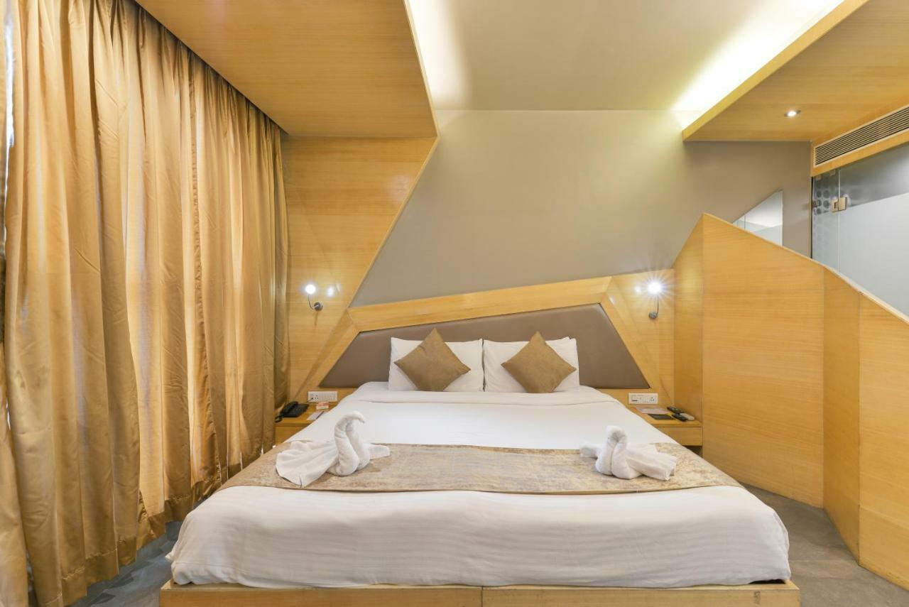 מומביי Dragonfly Hotel - The Art Hotel מראה חיצוני תמונה